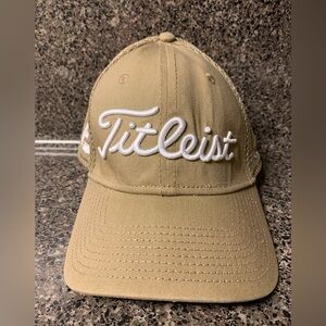Titleist FJ Khaki Cap Pro V 1 with White Logo S/M Unisex